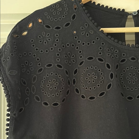 Boden Black Eyelet Women's Top - Picture 2 of 2